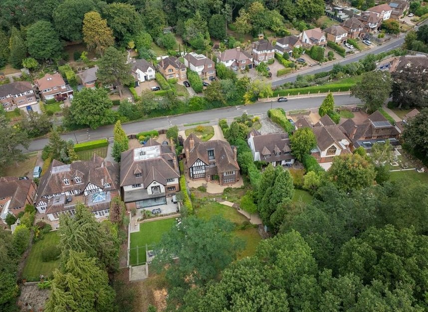 Properties let in Camden Park Road - BR7 5HG view13