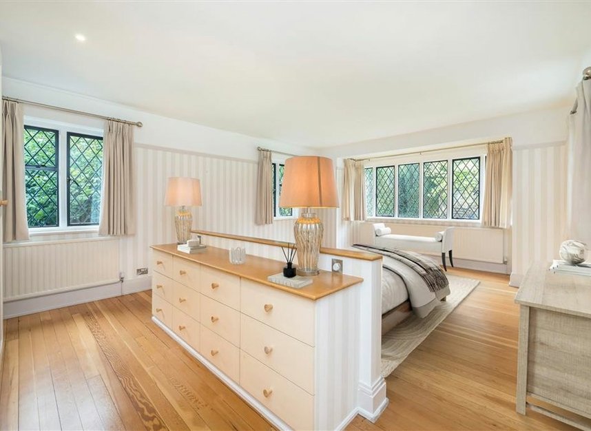 Properties let in Camden Park Road - BR7 5HG view5