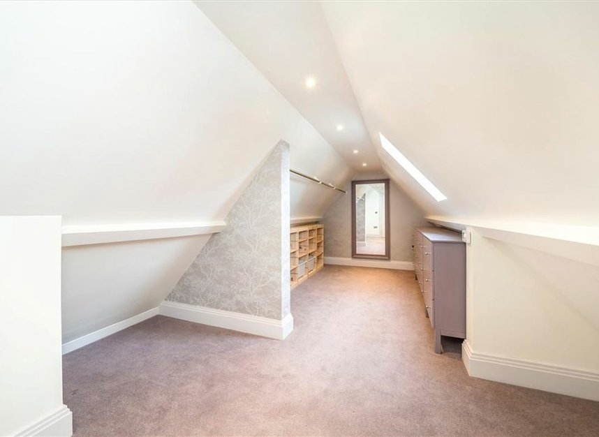 Properties let in Camden Park Road - BR7 5HG view10