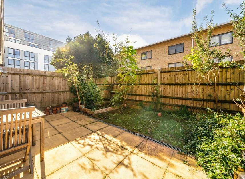 Properties to let in Canalside Square - N1 7FP view8