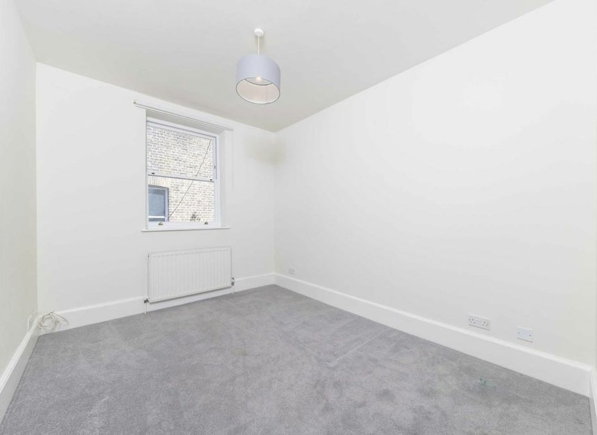 Properties let in Carleton Road - N7 0ET view5