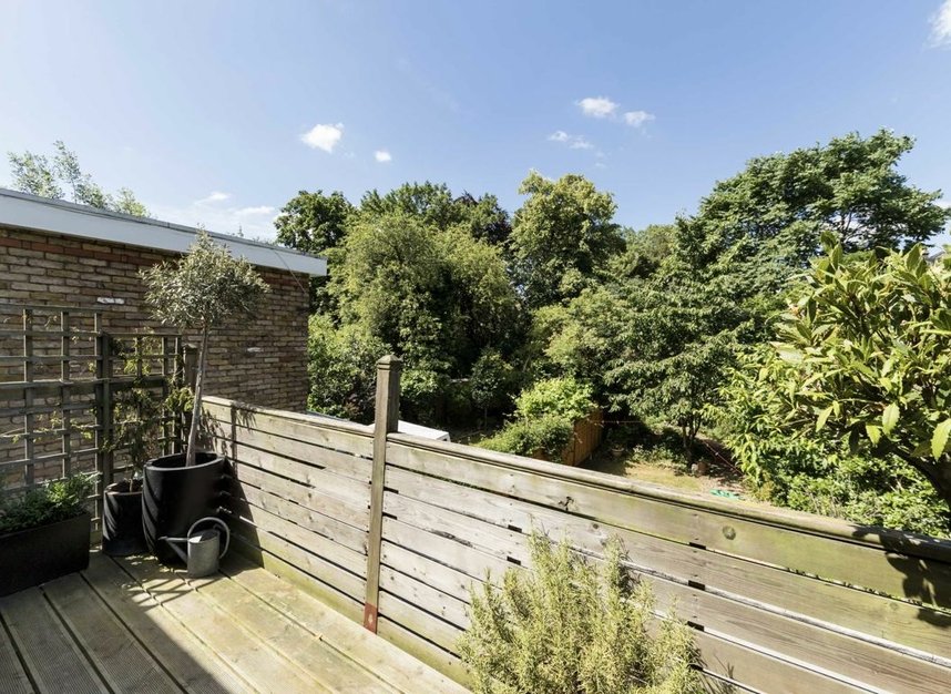 Properties let in Carleton Road - N7 0ET view4