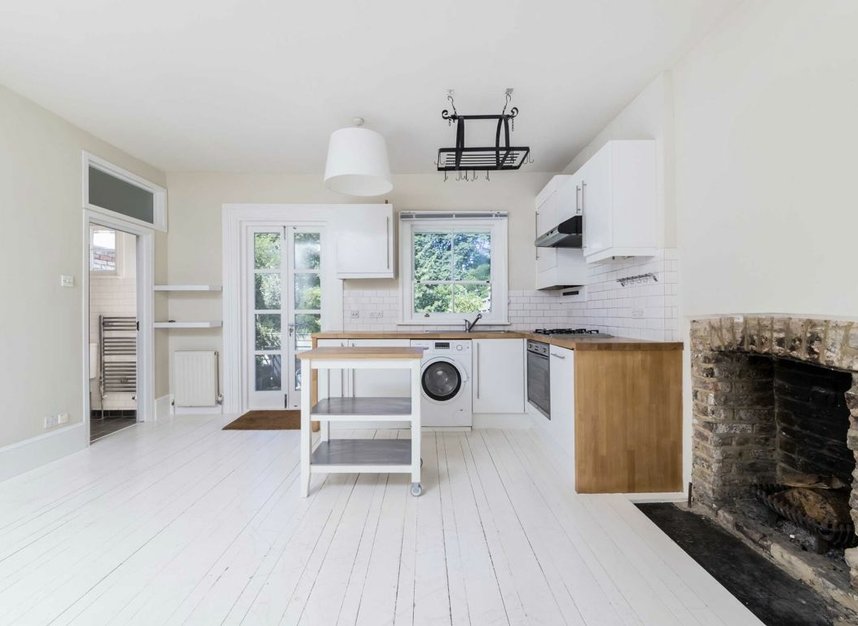 Properties let in Carleton Road - N7 0ET view2