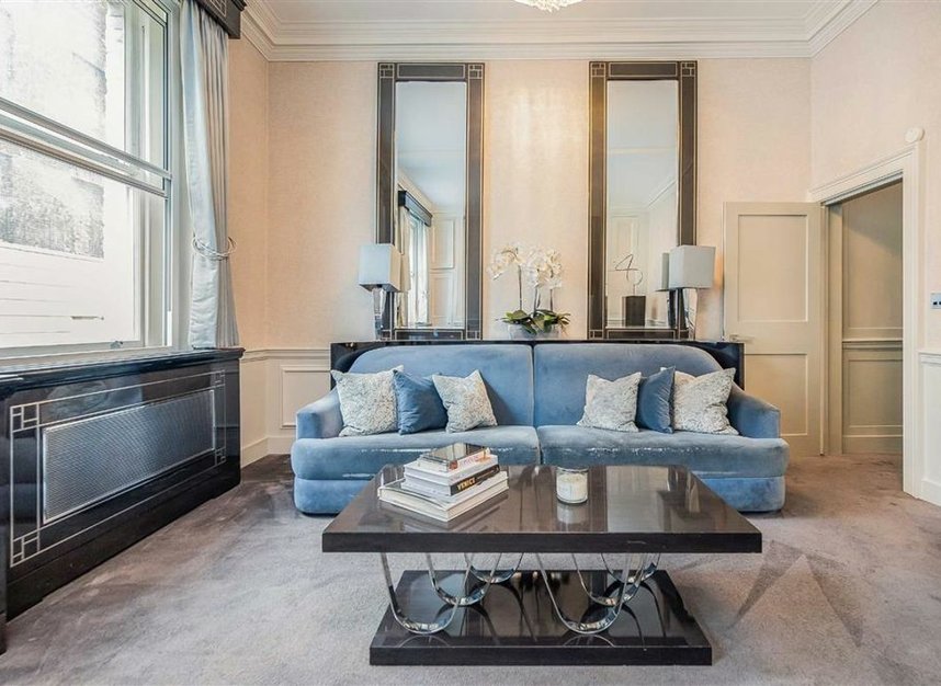 Properties let in Carlisle Street - W1D 3BL view2