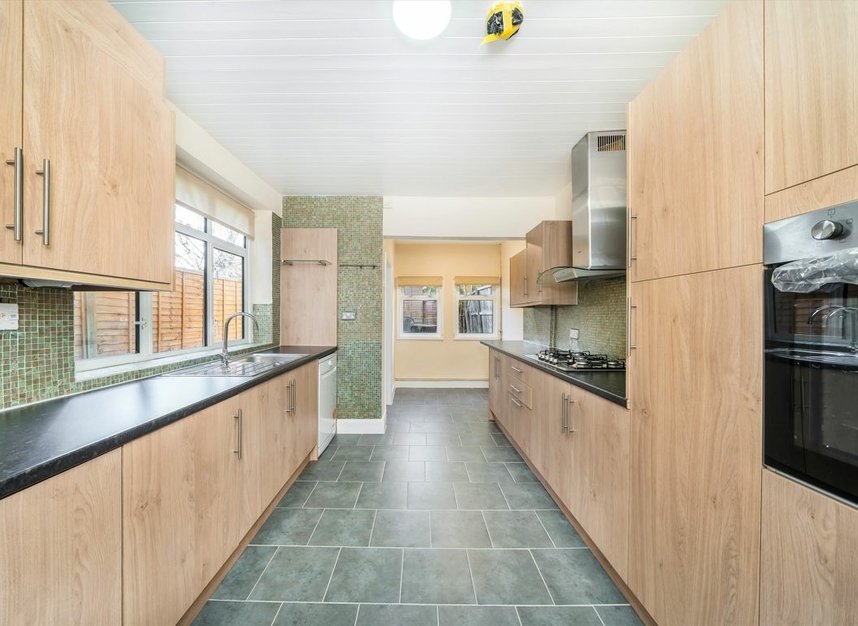 Properties let in Caroline Road - SW19 3QL view3