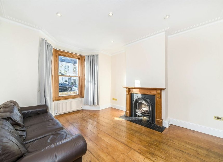 Properties let in Caroline Road - SW19 3QL view2