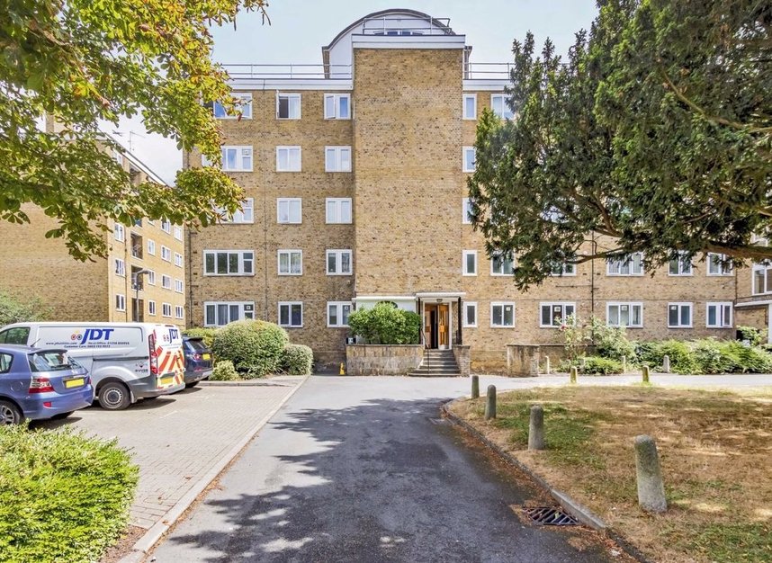 Flat to rent in Carslake Road, London, SW15 (Ref 191474) Dexters