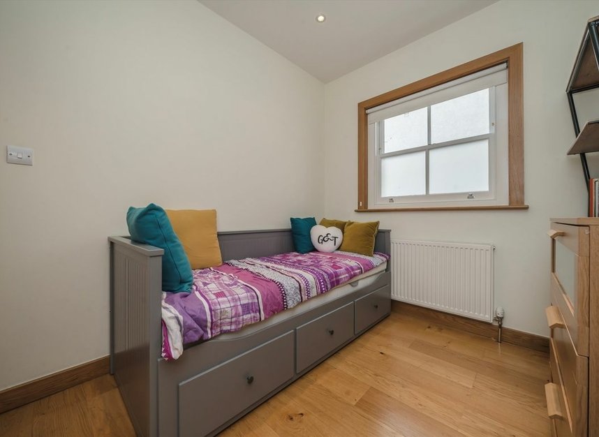 Properties let in Castlebar Road - W5 2DP view5