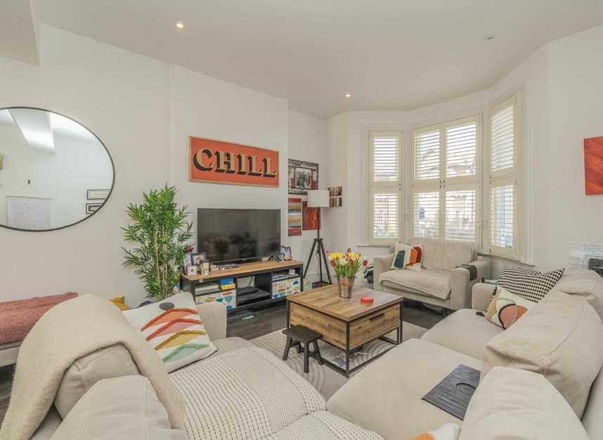 House to rent in Cavendish Road, London, SW12 (Ref 224641) Dexters