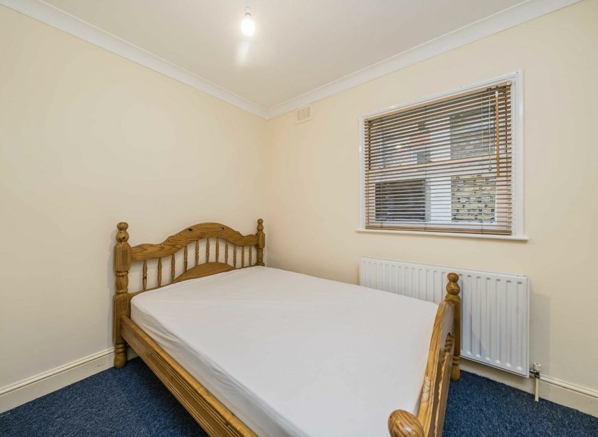 Properties let in Cavendish Road - SW12 0DG view4