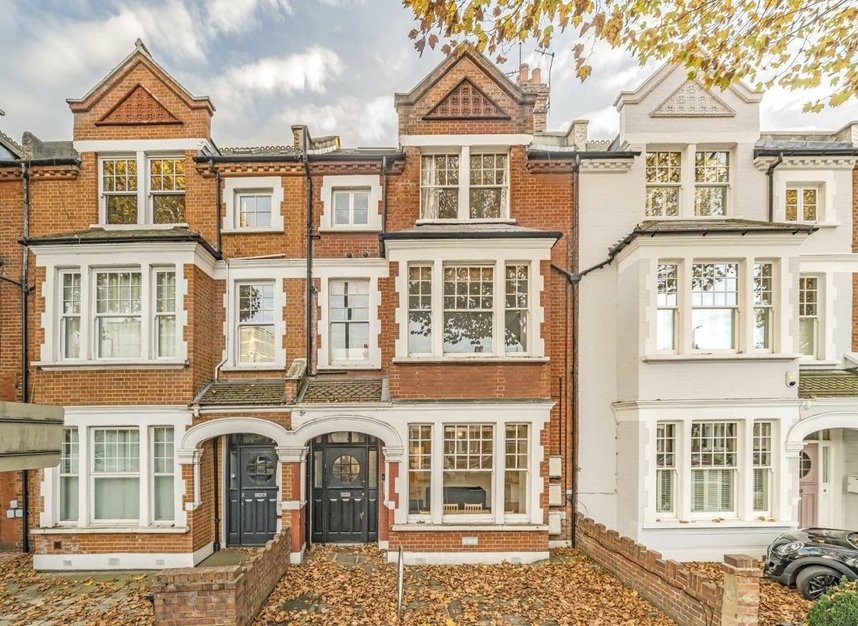Properties let in Cavendish Road - SW12 0DG view1