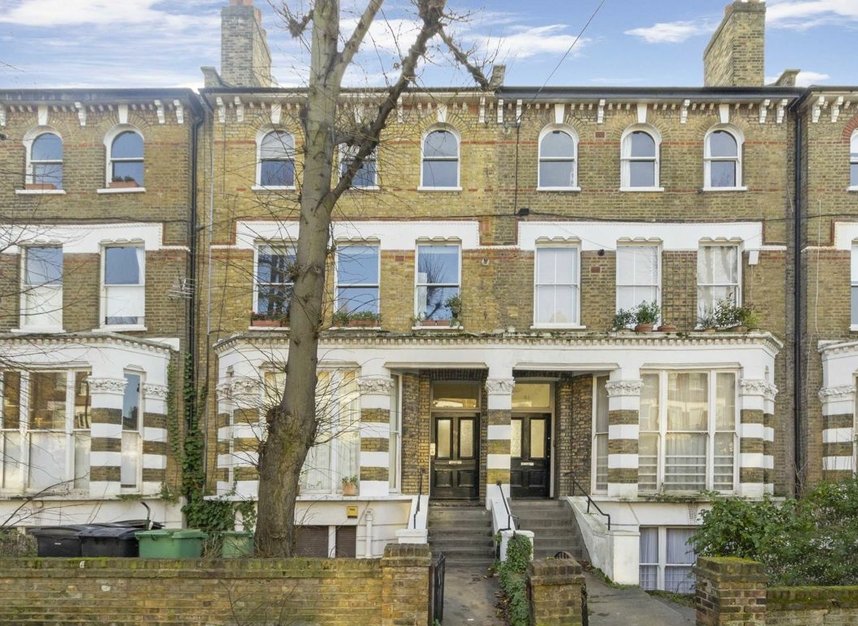 Flat to rent in Caversham Road, London, NW5 (Ref 146074) Dexters