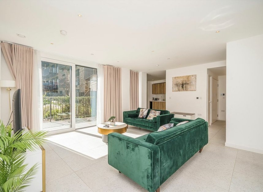 Properties to let in Cendal Crescent - E1 2FZ view2