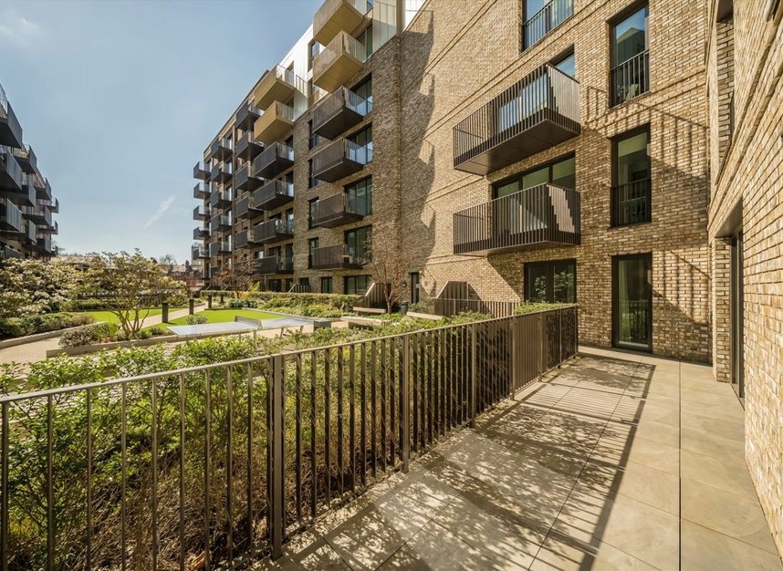 Properties to let in Cendal Crescent - E1 2FZ view6