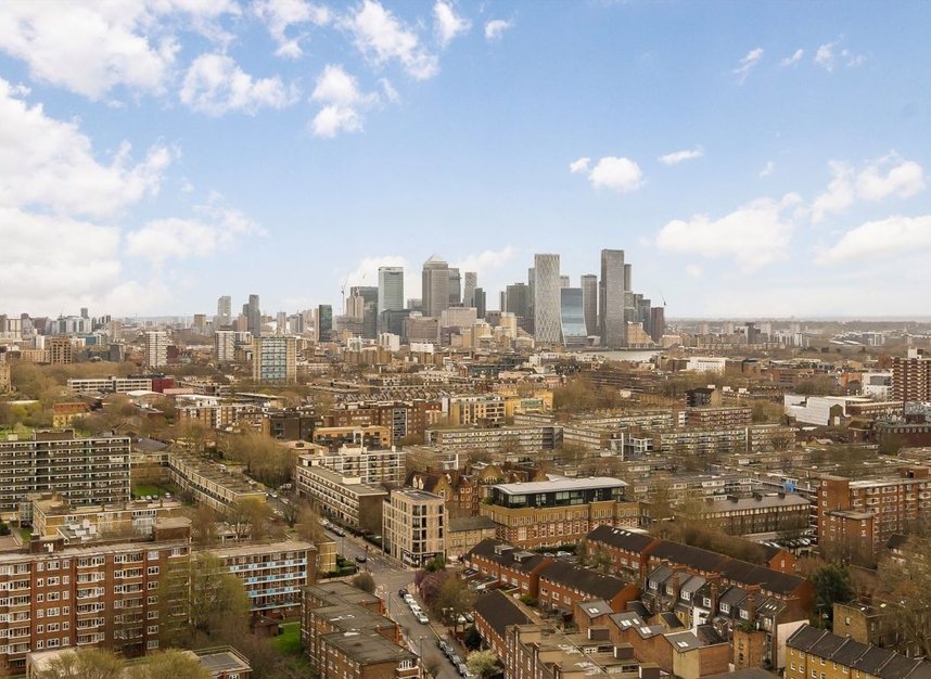 Properties to let in Cendal Crescent - E1 2FU view4