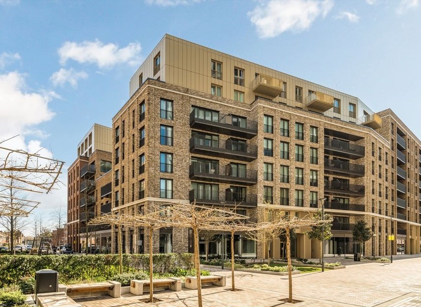 Properties to let in Cendal Crescent - E1 2FZ view1