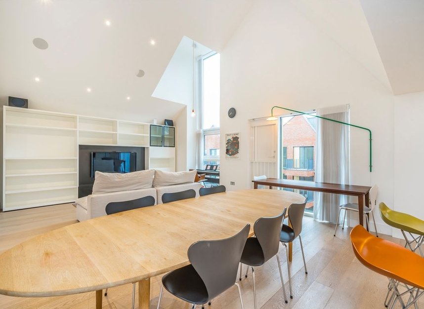 Properties to let in Central Avenue - SW6 2QE view2
