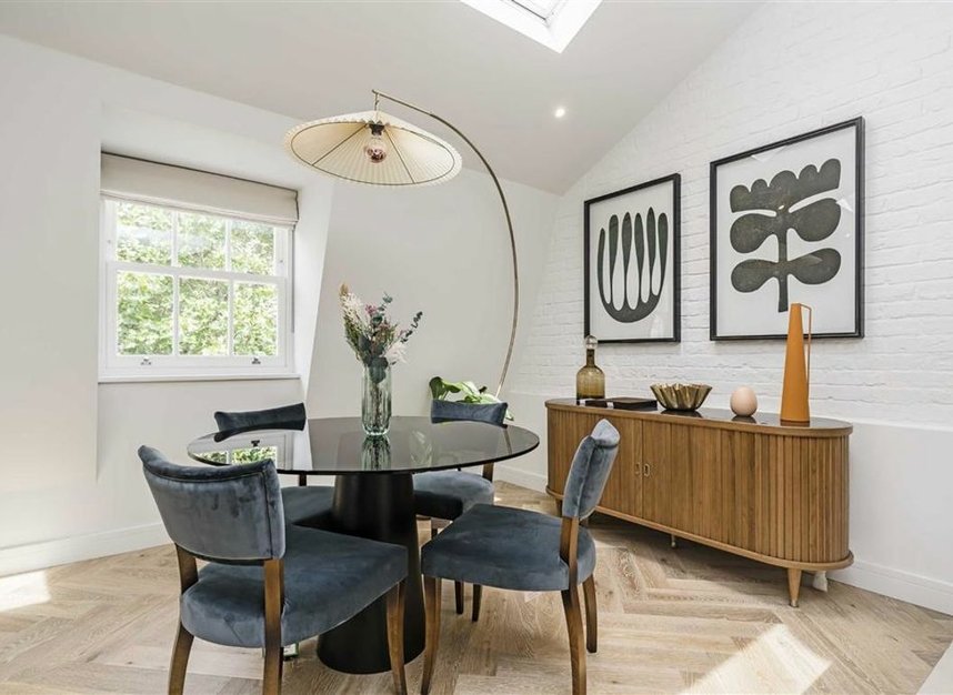 Properties to let in Charlotte Street - W1T 2LX view3