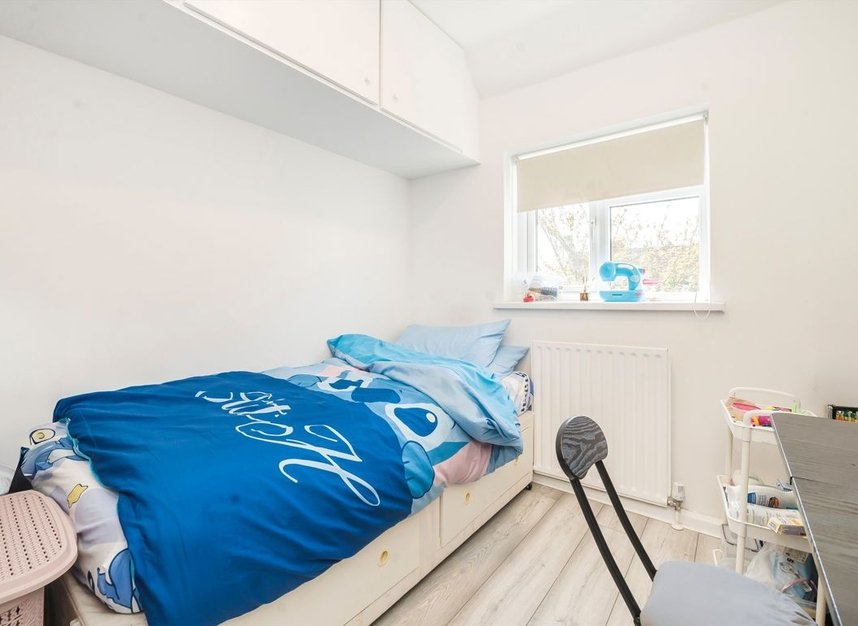 Properties to let in Cherry Crescent - TW8 8NN view7