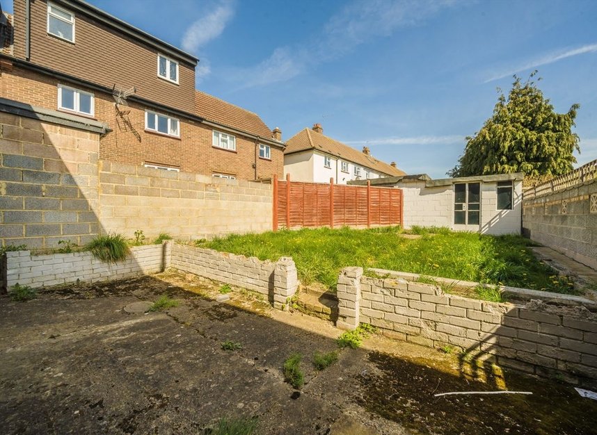 Properties to let in Cherry Crescent - TW8 8NN view9