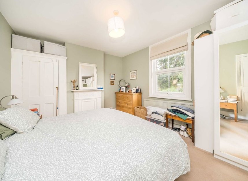 Properties to let in Chestnut Road - KT2 5AP view6