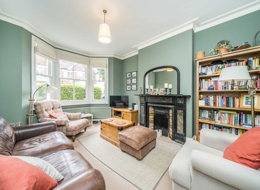 Properties to let in Chestnut Road - KT2 5AP view2