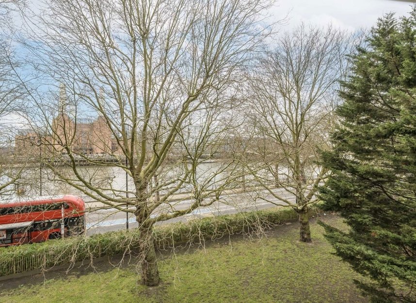 Properties let in Churchill Gardens - SW1V 3BY view6