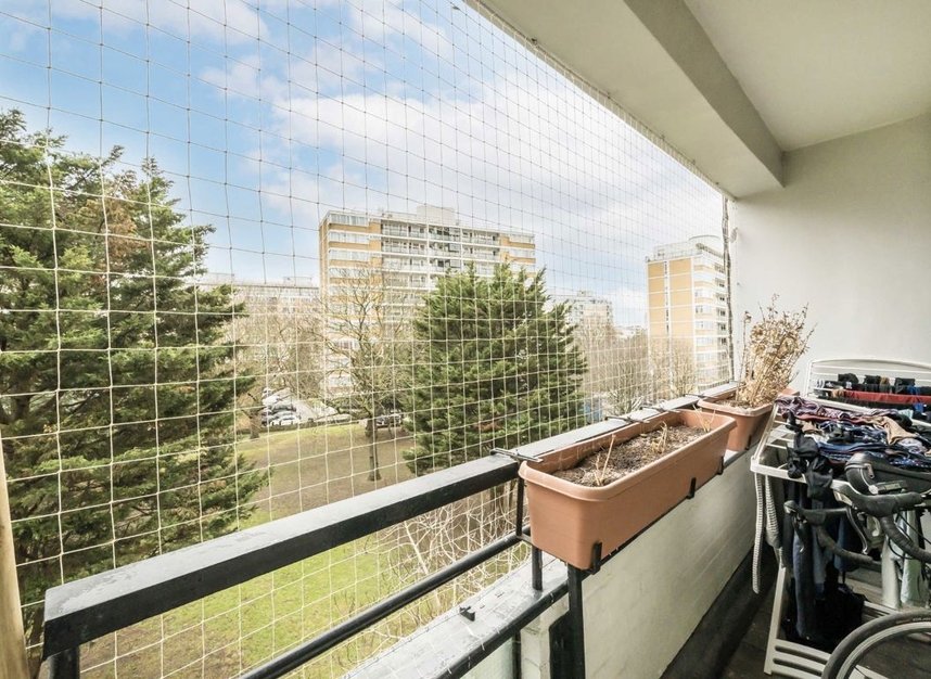 Properties let in Churchill Gardens - SW1V 3BY view5