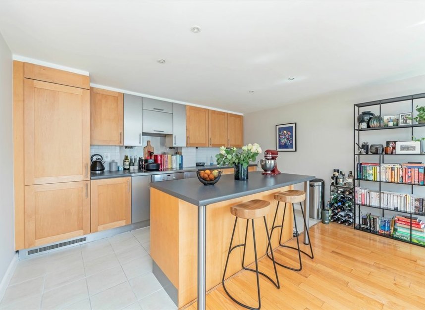 Properties let in City Road - EC1V 2PZ view3