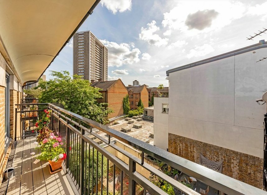 Properties let in City Road - EC1V 2PZ view4