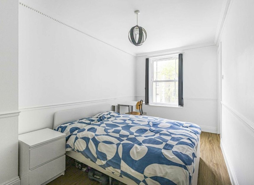 Properties let in Clarence Mews - SE16 5GD view5