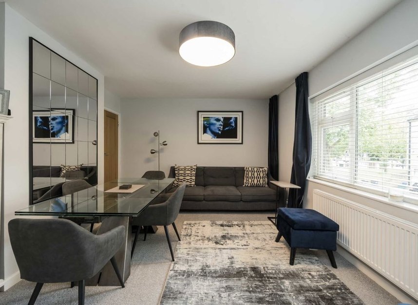 Properties let in Clarence Road - W4 3AS view2