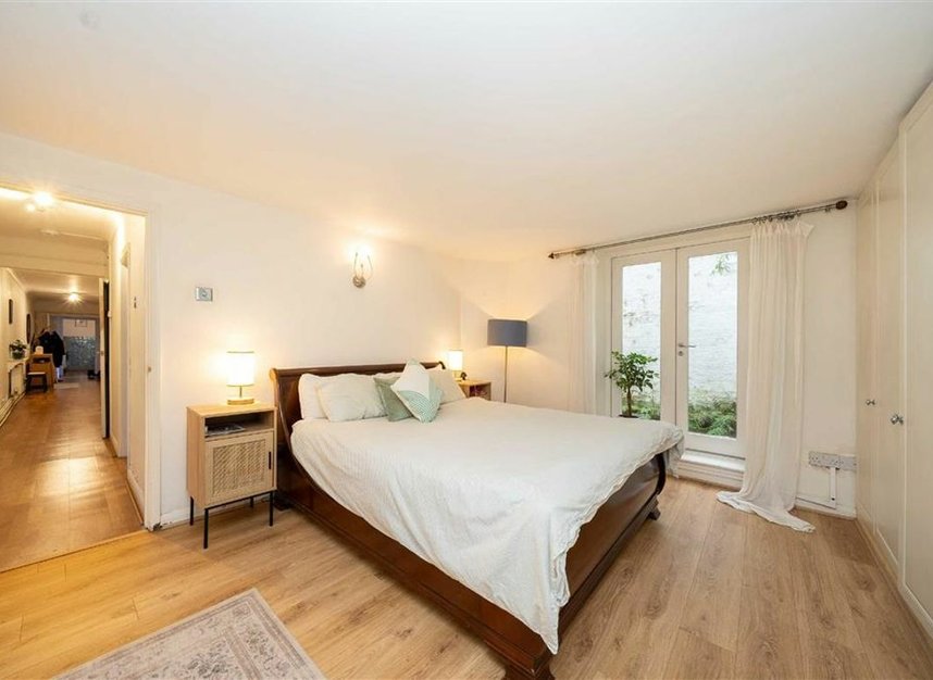 Properties let in Cleveland Gardens - W2 6HA view3