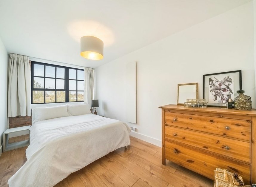 Properties let in Copperfield Road - E3 4RT view6