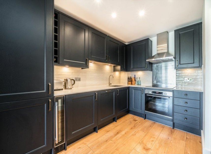 Properties let in Copperfield Road - E3 4RT view5