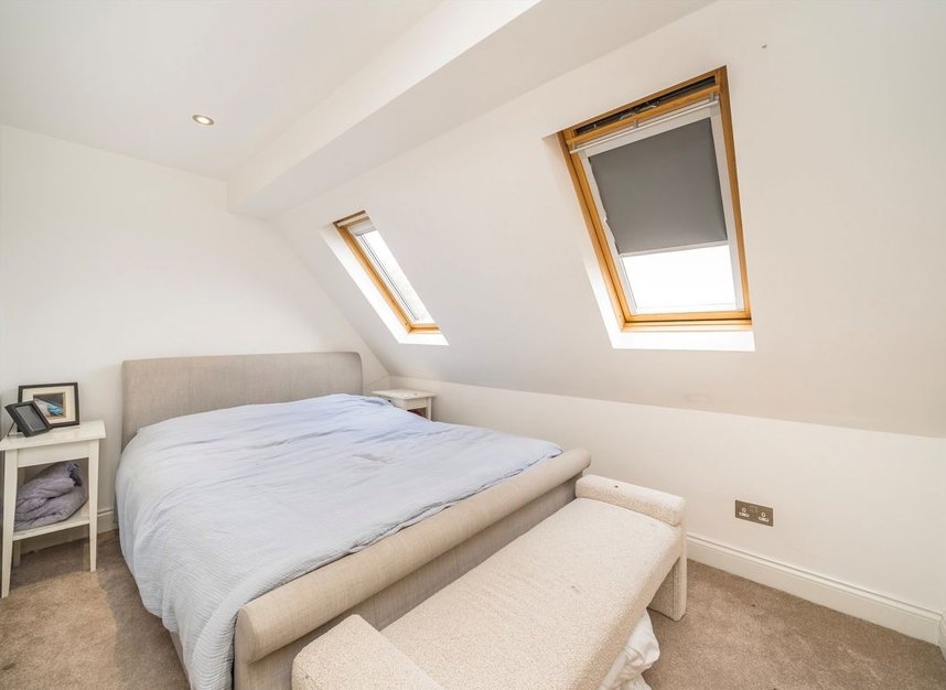 Properties to let in Coppetts Road - N10 1HR view14