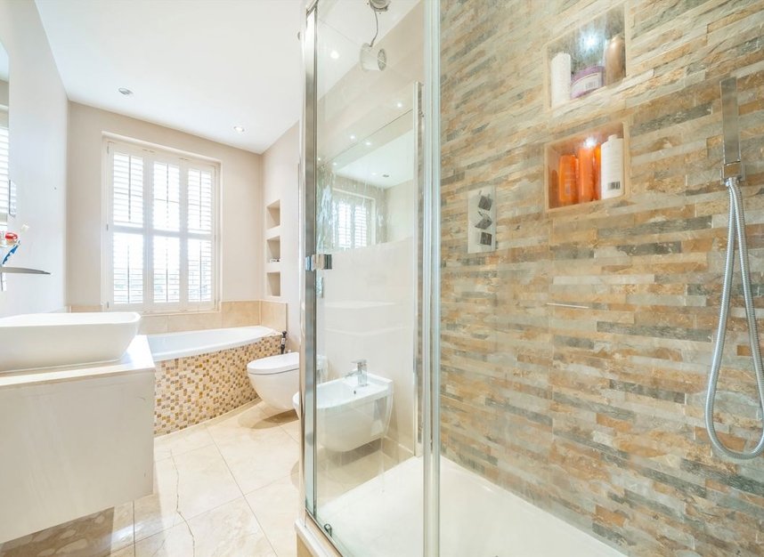 Properties to let in Coppetts Road - N10 1HR view12