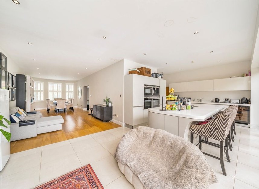 Properties to let in Coppetts Road - N10 1HR view4
