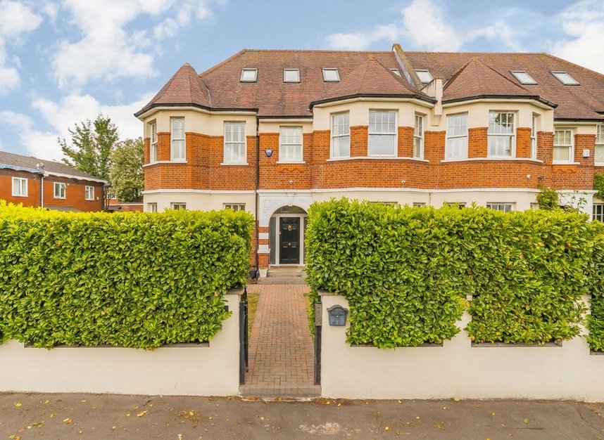 Properties to let in Coppetts Road - N10 1HR view1