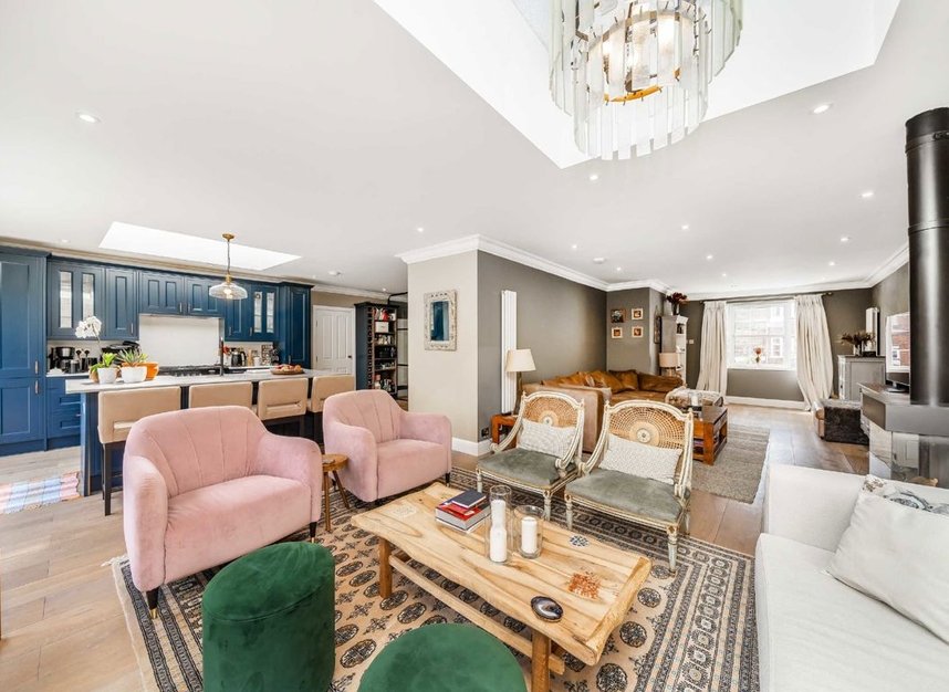 Properties let in Coppice Walk - N20 8DA view3