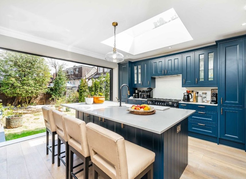 Properties let in Coppice Walk - N20 8DA view4
