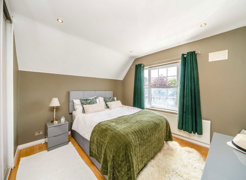 Properties let in Coppice Walk - N20 8DA view6