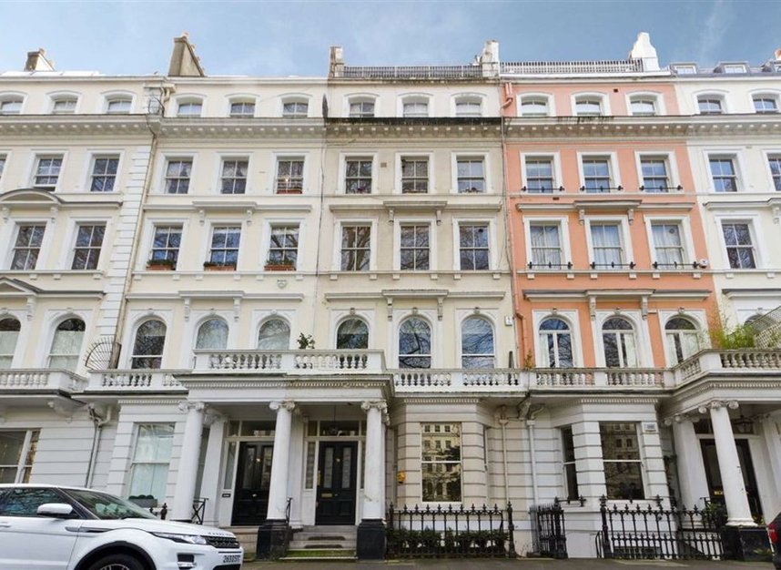 Flat to rent in Cornwall Gardens, London, SW7 | Dexters