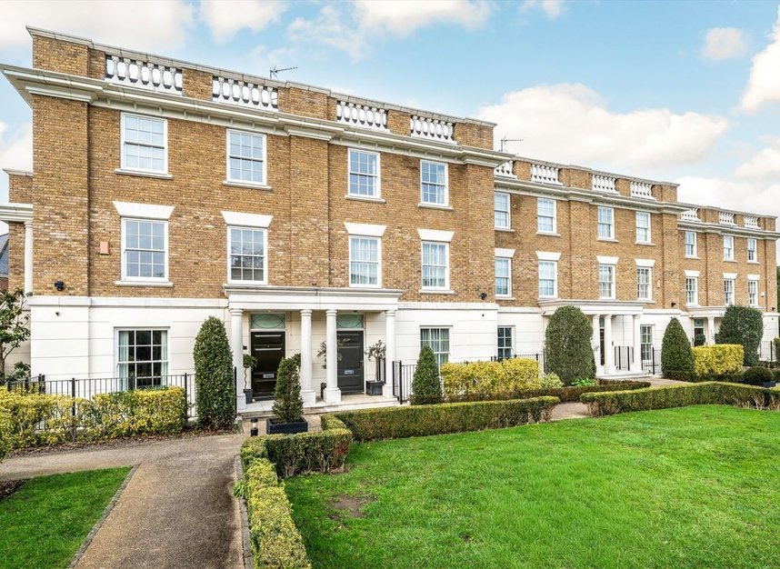 Properties to let in Corsellis Square - TW1 1QT view1