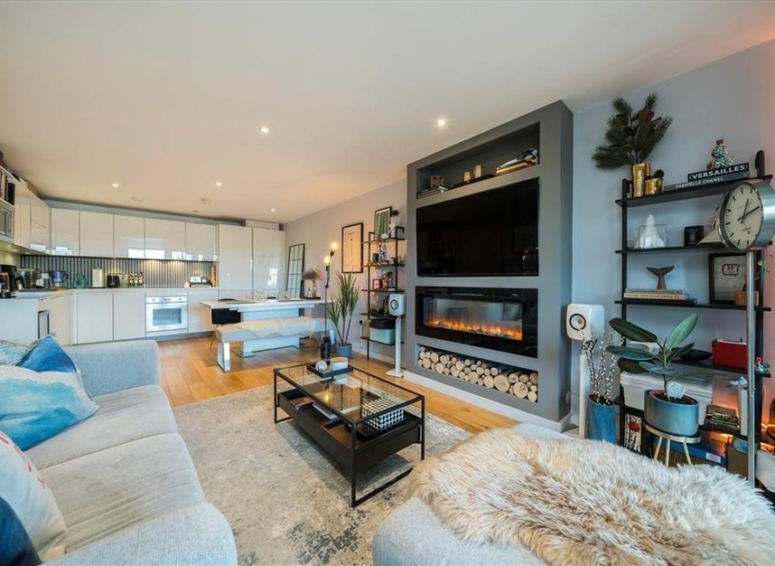 Properties let in Cowley Road - SW9 6BY view2