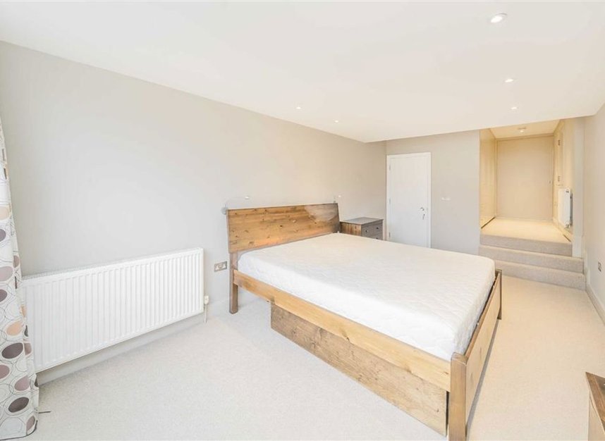Properties to let in Cranhurst Road - NW2 4LJ view4