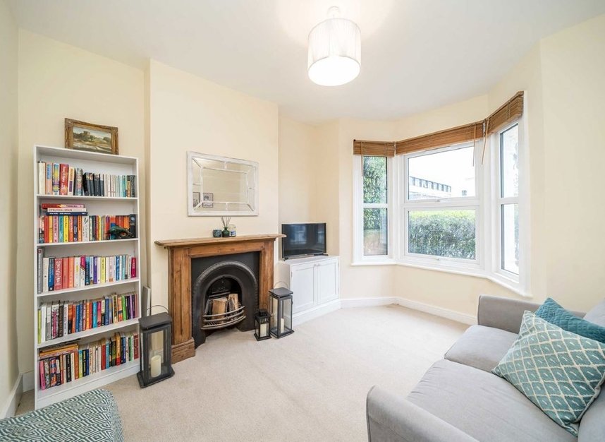 Properties to let in Cranmer Terrace - SW17 0QS view2