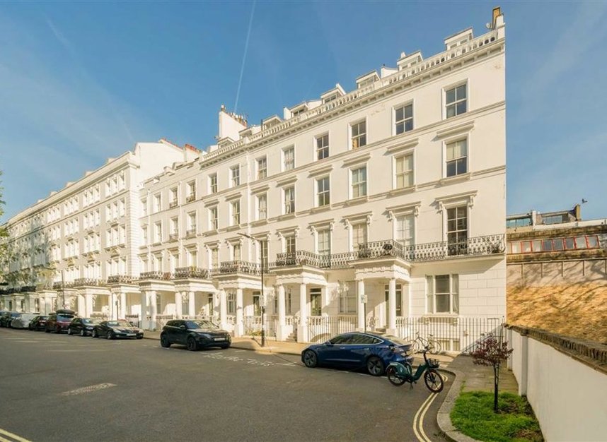 Properties let in Craven Hill Gardens - W2 3EA view2