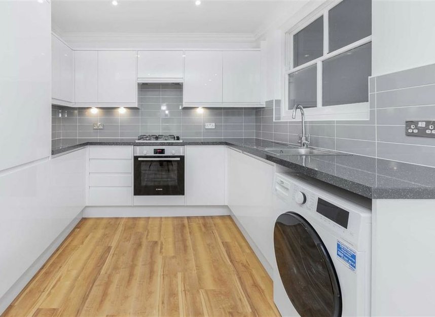 Properties let in Craven Hill Mews - W2 3DY view3