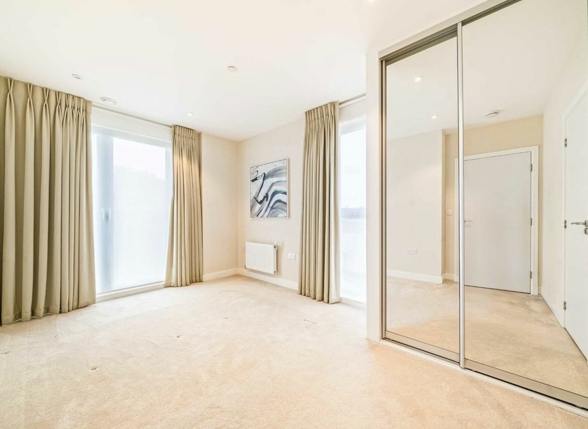 Properties let in Creek Lane - SW18 1SY view4